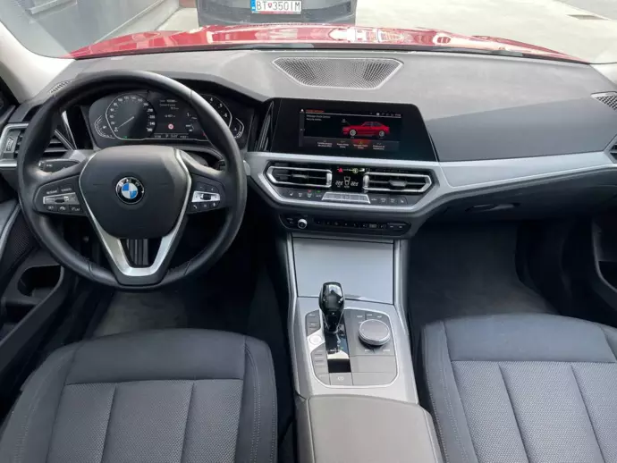 rental BMW 320i 320i AT photo 5